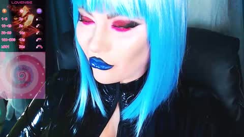 Roxy online show from 11-12-25, 03:23