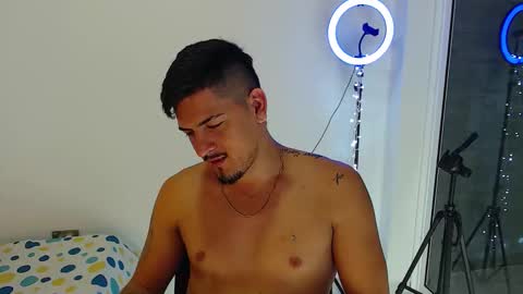 Bull online show from 12-05-25, 03:26