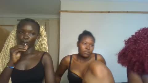 creamy_pie1 online show from 02-19-26, 11:39