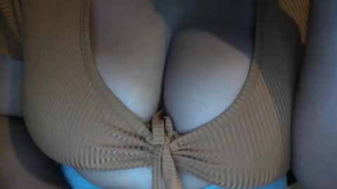 CreamyCocoBabe online show from 01-10-25, 12:17