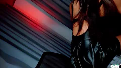 Celine online show from 02-05-25, 04:36