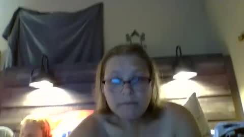 Heather online show from 09-19-25, 02:57