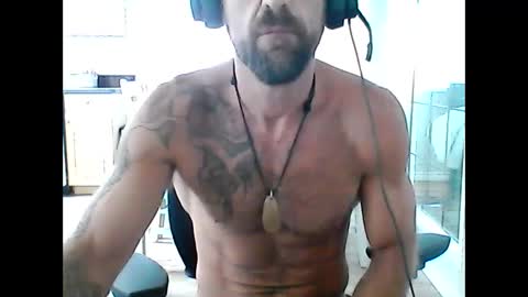 Snapshot of creatureofbeauty chatting on 09-11-25, 08:31 creatureofbeauty online show from 09-11-25, 08:31