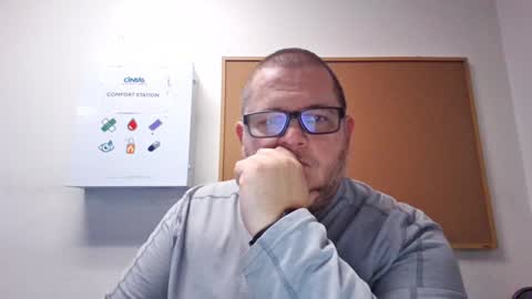 The hopeless romantic online show from 12-15-24, 01:46