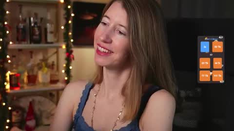 Quinn de la Creme online show from 12-19-25, 07:10