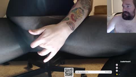 Snapshot of crewny chatting on 02-13-26, 02:07 crewny online show from 02-13-26, 02:07