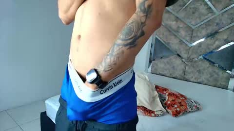 Snapshot of criissalazar chatting on 09-11-25, 05:29 Criss online show from 09-11-25, 05:29