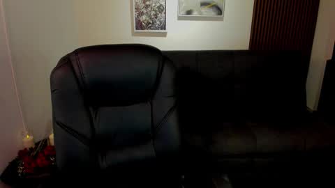 Tatiana  online show from 10-31-25, 04:02