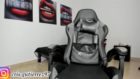Cris Gutierrez online show from 10-03-25, 09:34