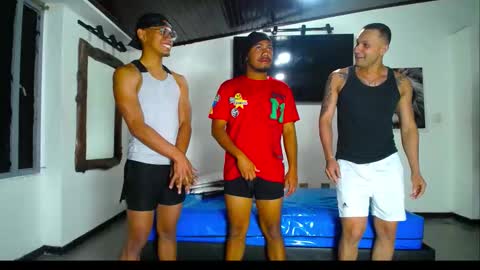 Snapshot of crismens chatting on 11-21-25, 09:24 crismens online show from 11-21-25, 09:24