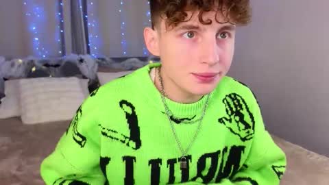 Chris online show from 10-25-25, 03:07