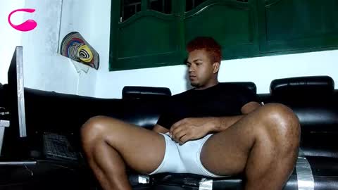 Snapshot of criss1964 chatting on 02-24-25, 04:49 yereimis y jaider online show from 02-24-25, 04:49