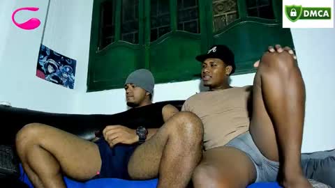 Snapshot of criss1964 chatting on 10-10-25, 02:10 yereimis y jaider online show from 10-10-25, 02:10