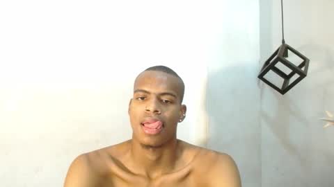 Snapshot of criss_zuri chatting on 10-16-25, 11:44 criss_zuri online show from 10-16-25, 11:44