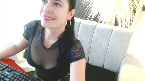 cristal1609 online show from 10-10-25, 01:32