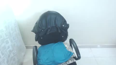 Snapshot of cristal_jayan chatting on 10-04-25, 09:24 HI online show from 10-04-25, 09:24