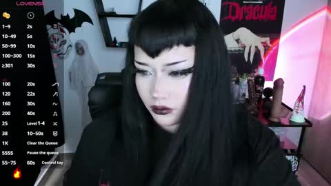 Snapshot of cristal_kosh chatting on 10-02-25, 12:56 Cris online show from 10-02-25, 12:56