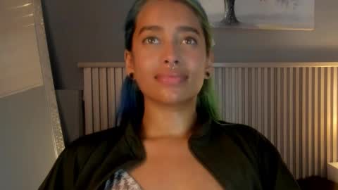 ... .     Cristal    . ... online show from 09-24-25, 09:40