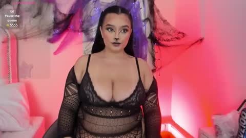 Cristal Cute  online show from 10-31-25, 01:45