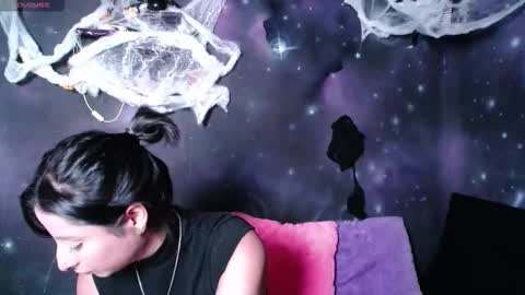 Cristal de Leon online show from 09-29-25, 07:19
