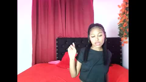 Snapshot of cristalsexi_69 chatting on 10-18-25, 03:53 cristalsexi_69 online show from 10-18-25, 03:53