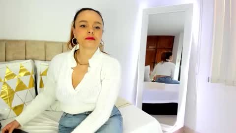 cristal walker online show from 11-12-25, 11:10