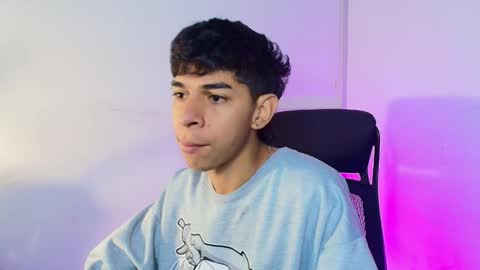 cristhian online show from 12-15-25, 04:06