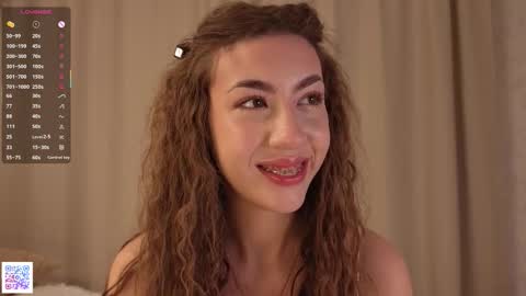 Emma Gift for each subscriber of the fan club online show from 12-17-25, 04:51