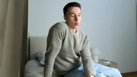 CristianoHailey online show from 12-17-25, 07:42