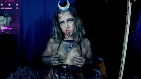 Snapshot of cristina_blue21 chatting on 10-28-25, 10:41 Cristina online show from 10-28-25, 10:41