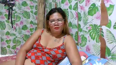 Snapshot of cristine316 chatting on 02-28-25, 06:09 cristine316 online show from 02-28-25, 06:09