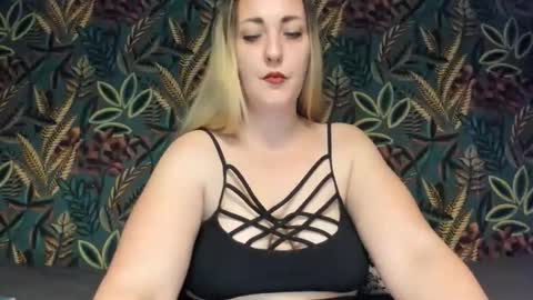 Cristina online show from 01-14-26, 04:34