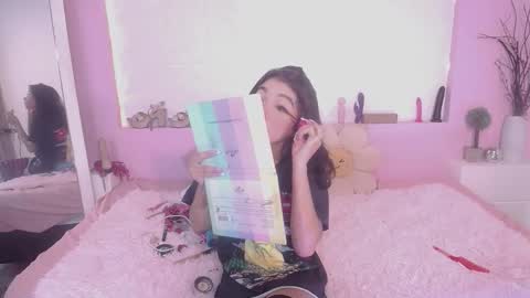 Cristin online show from 11-21-25, 01:26