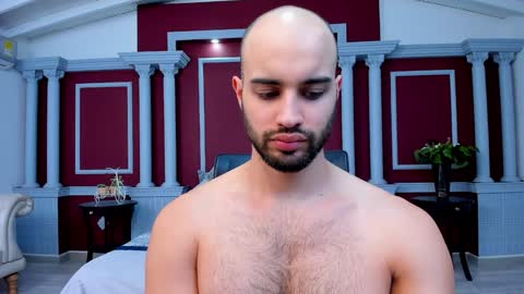 Cristobal Alzate online show from 12-29-24, 02:10