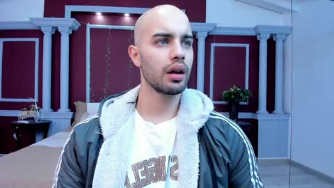 Cristobal Alzate online show from 01-18-25, 11:00