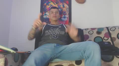 Snapshot of cristofer_dick5511 chatting on 01-17-25, 12:20 criistofer online show from 01-17-25, 12:20