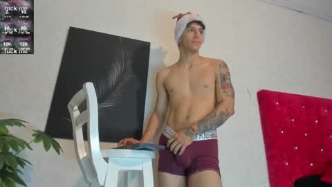 cristopher23  online show from 12-28-24, 08:04