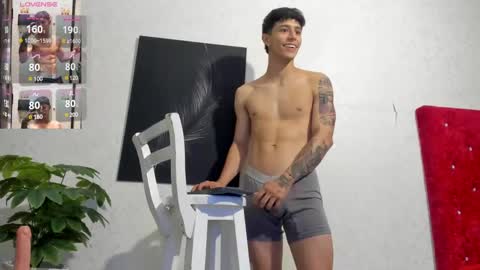 cristopher23  online show from 01-04-25, 08:05