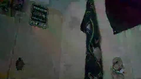 Snapshot of critterluvsfeet chatting on 09-22-25, 06:32 Critter2999LuvsFeet online show from 09-22-25, 06:32