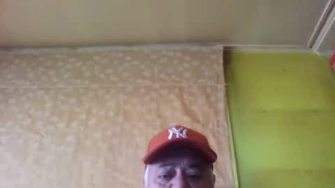 crmperez online show from 01-05-25, 08:42