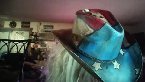 Snapshot of crossdrsr1 chatting on 11-23-25, 12:49 crossdrsr1 online show from 11-23-25, 12:49