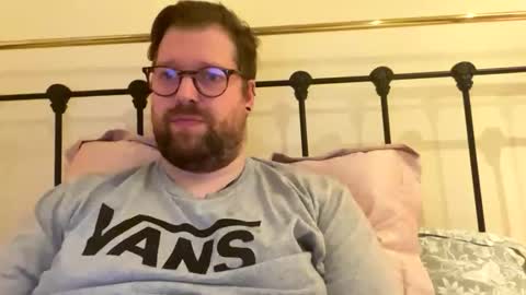 crouchendtiger online show from 10-17-25, 12:01