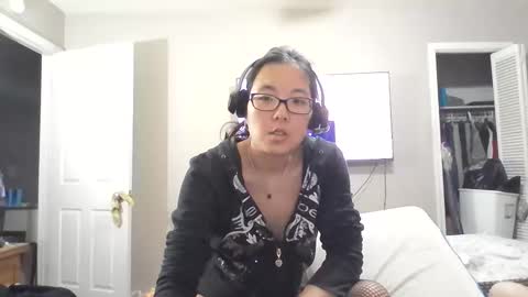 Snapshot of crownandkat chatting on 02-23-26, 04:43 Crownandkat online show from 02-23-26, 04:43