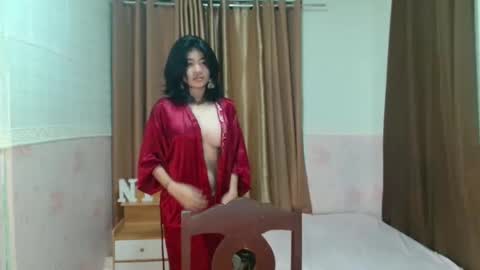 Snapshot of cruella_summer601 chatting on 10-25-25, 04:46 Im CruellaDont forget to follow me online show from 10-25-25, 04:46