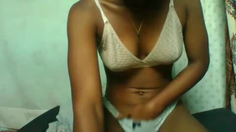 crush069 online show from 11-17-25, 02:28