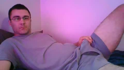 Snapshot of crush380 chatting on 12-31-24, 07:40 Crush380 online show from 12-31-24, 07:40