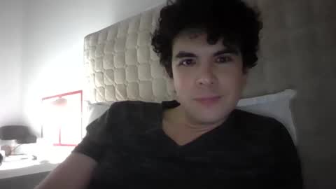 Snapshot of cruz_gameboy chatting on 11-29-25, 07:55 cruz_gameboy online show from 11-29-25, 07:55