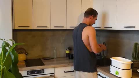 cryptobubbles online show from 12-04-25, 09:18