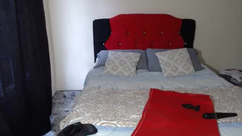   Crystal  Milf online show from 01-14-26, 06:24