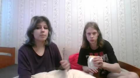 Snapshot of crystal_porn_love chatting on 12-04-24, 10:24 Crystal and Marcl online show from 12-04-24, 10:24